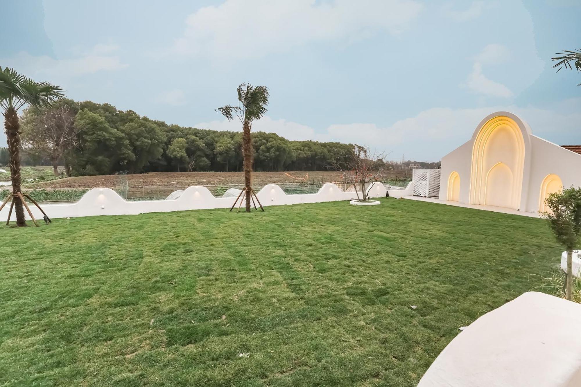 Dino Star - Near Disneyland 3*
